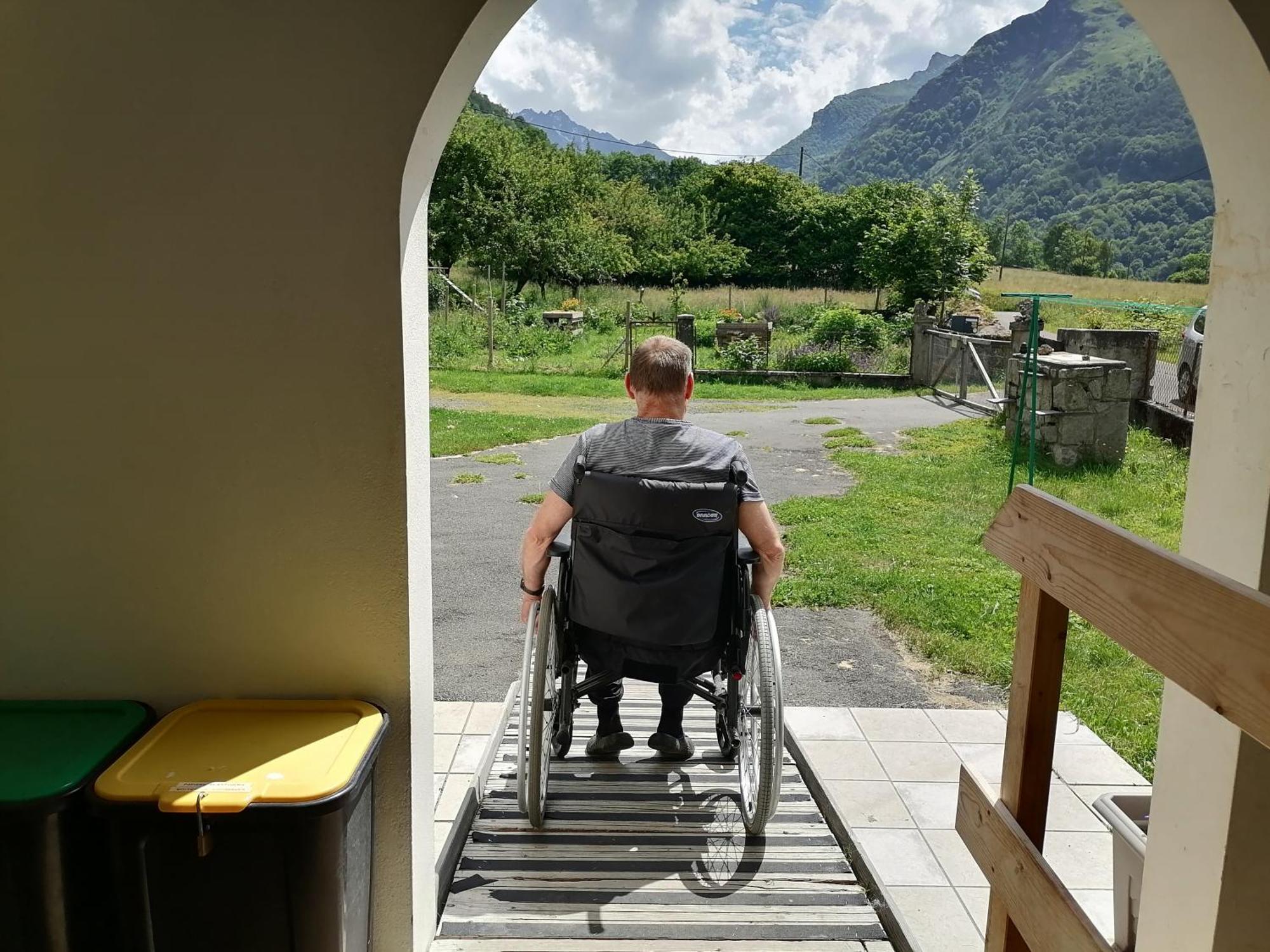 Aux D'Estaing Croises, Gite De Montagne Accessible A Tous Exterior foto