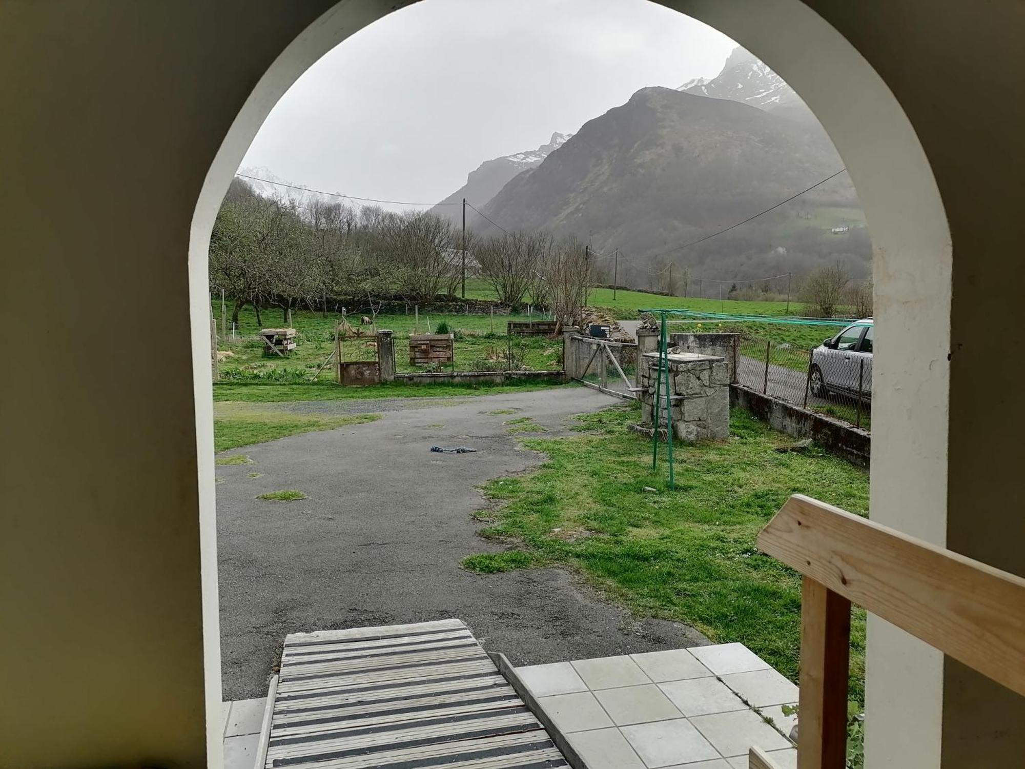 Aux D'Estaing Croises, Gite De Montagne Accessible A Tous Exterior foto